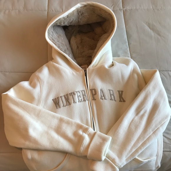 NWOT  gorgeous heavy winter jacket - Picture 2 of 7